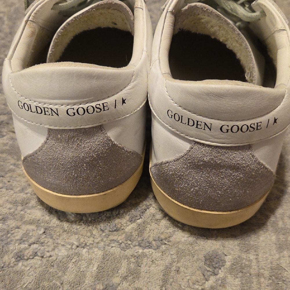 Golden Goose Sneakers with Grey Laces and Star Design - Picture 3 of 6